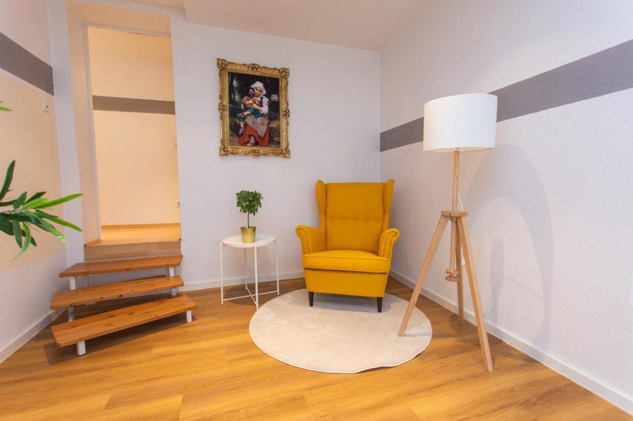 Fullhouse - Halle - Ku15 Apartments Eksteriør billede